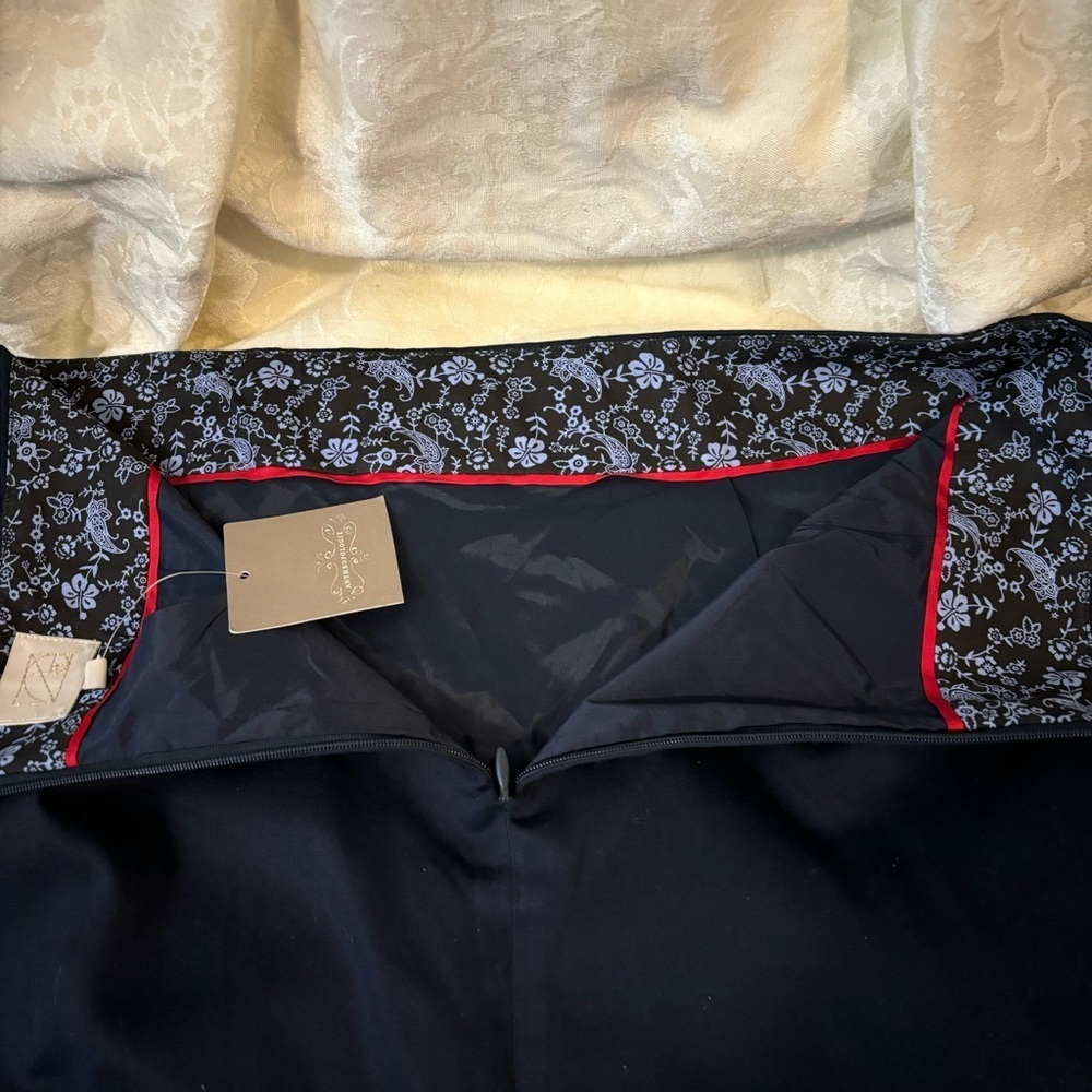 NWT Anthropology Navy Blue Lightweight Pencil Skirt, Size 10 - Picture 9 of 13